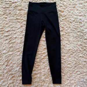 Old Navy active brand black athletic leggings Women’s size medium